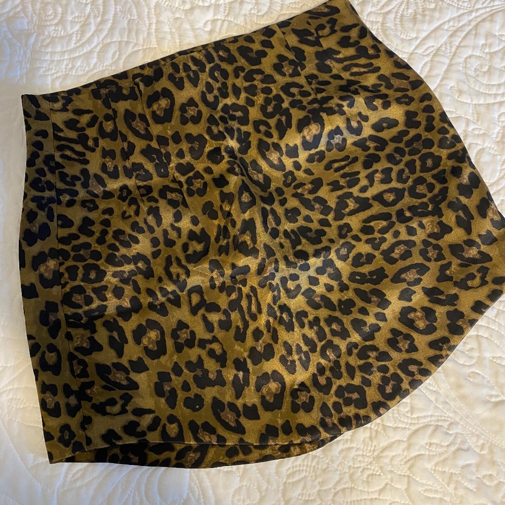 Zara leopard mini skirt